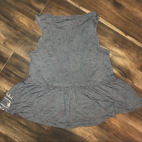 Embroidered Tank Top - Picture 2 of 3